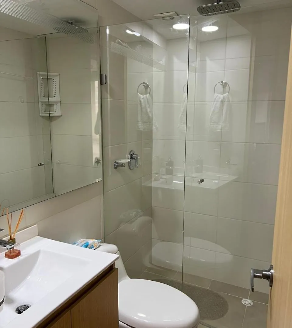Проживание в семье Habitacion Con Vista De La Ciudad En Fontibon Богота Колумбия