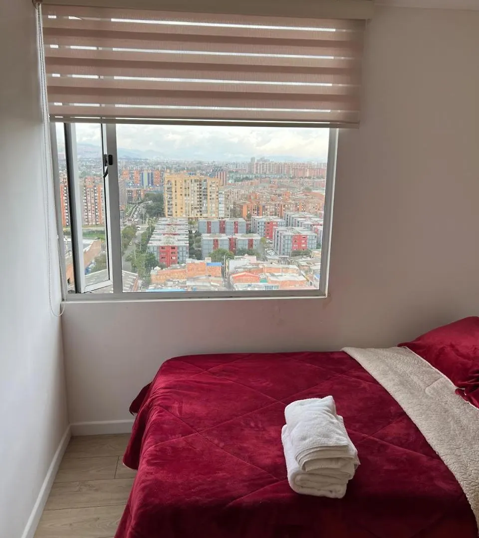 Habitacion Con Vista De La Ciudad En Fontibon Богота Проживание в семье